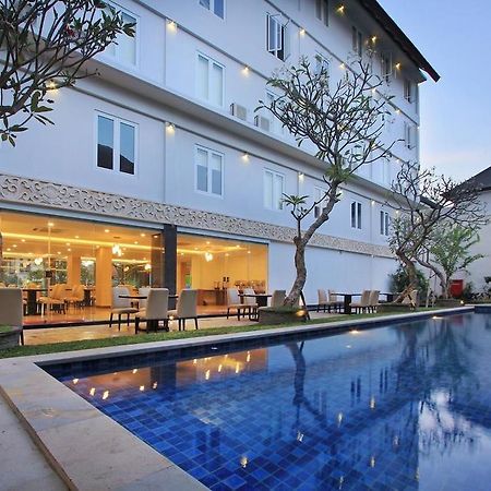 Mars City Hotel Denpasar  Exterior photo