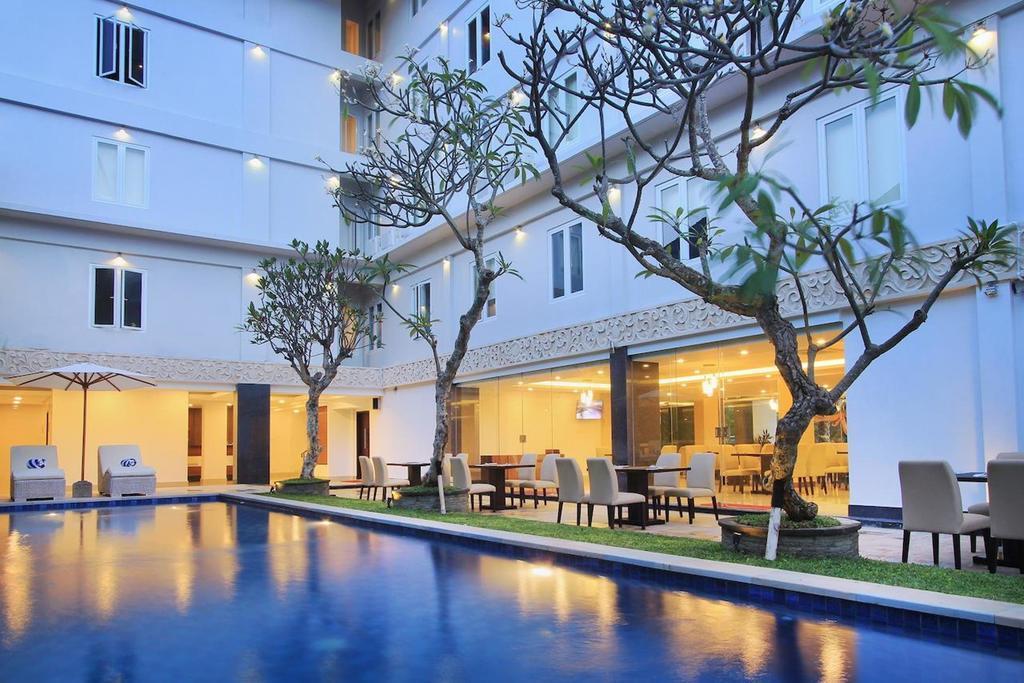 Mars City Hotel Denpasar  Exterior photo