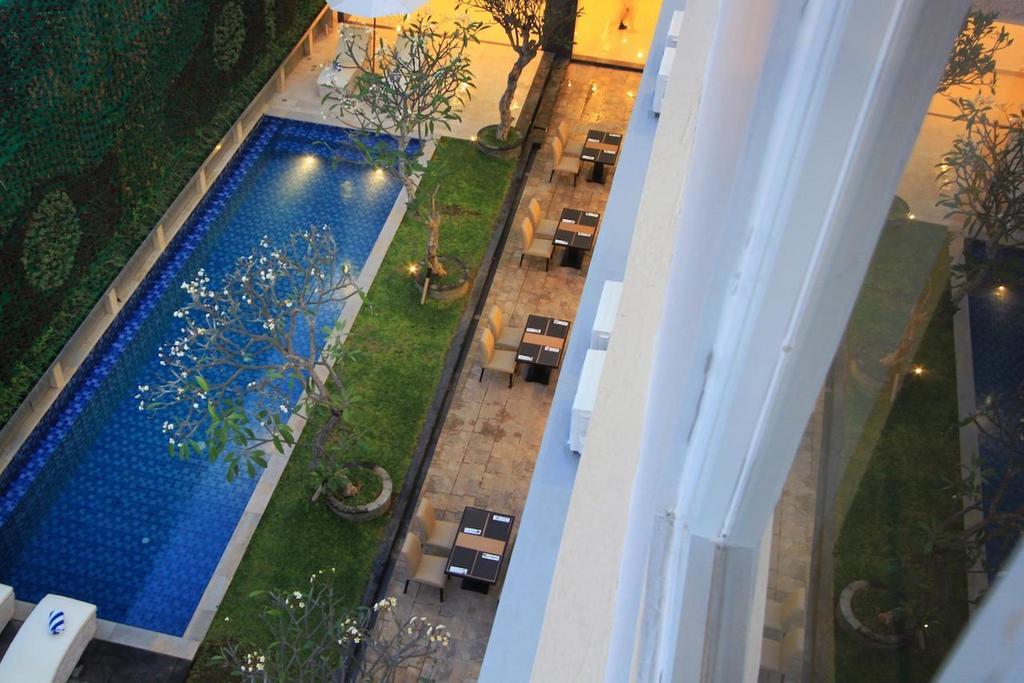 Mars City Hotel Denpasar  Exterior photo